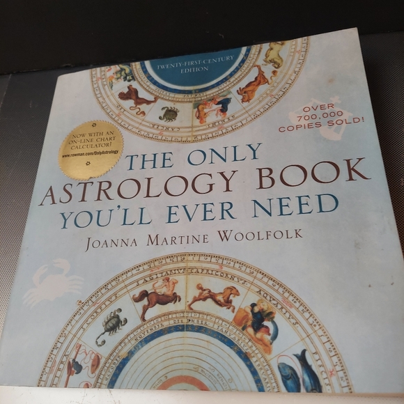 The only astrology book that you ll ever need by Jonna Woolfolk 700,000sold - Picture 3 of 4